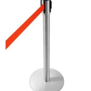 Ленточные стойки ограждения для парковки