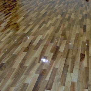 Паркет из ореха