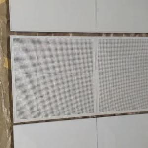 To'xtatilgan shiftlar Kassetalar teshilgan, teshilmagan