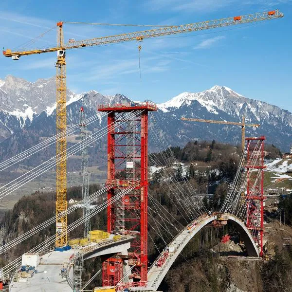 LIEBHERR minora krani