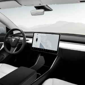 Электромобиль Tesla Model 3