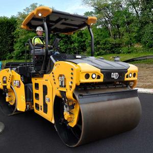Двухвальцовый вибрационный каток CAT [CB7]