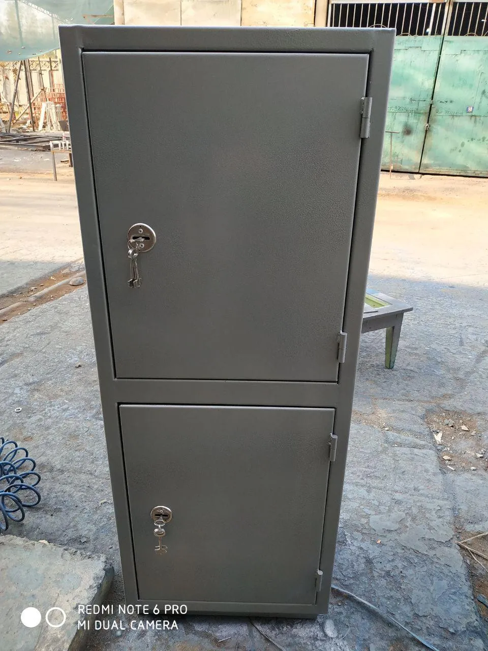 Металлические шкафы