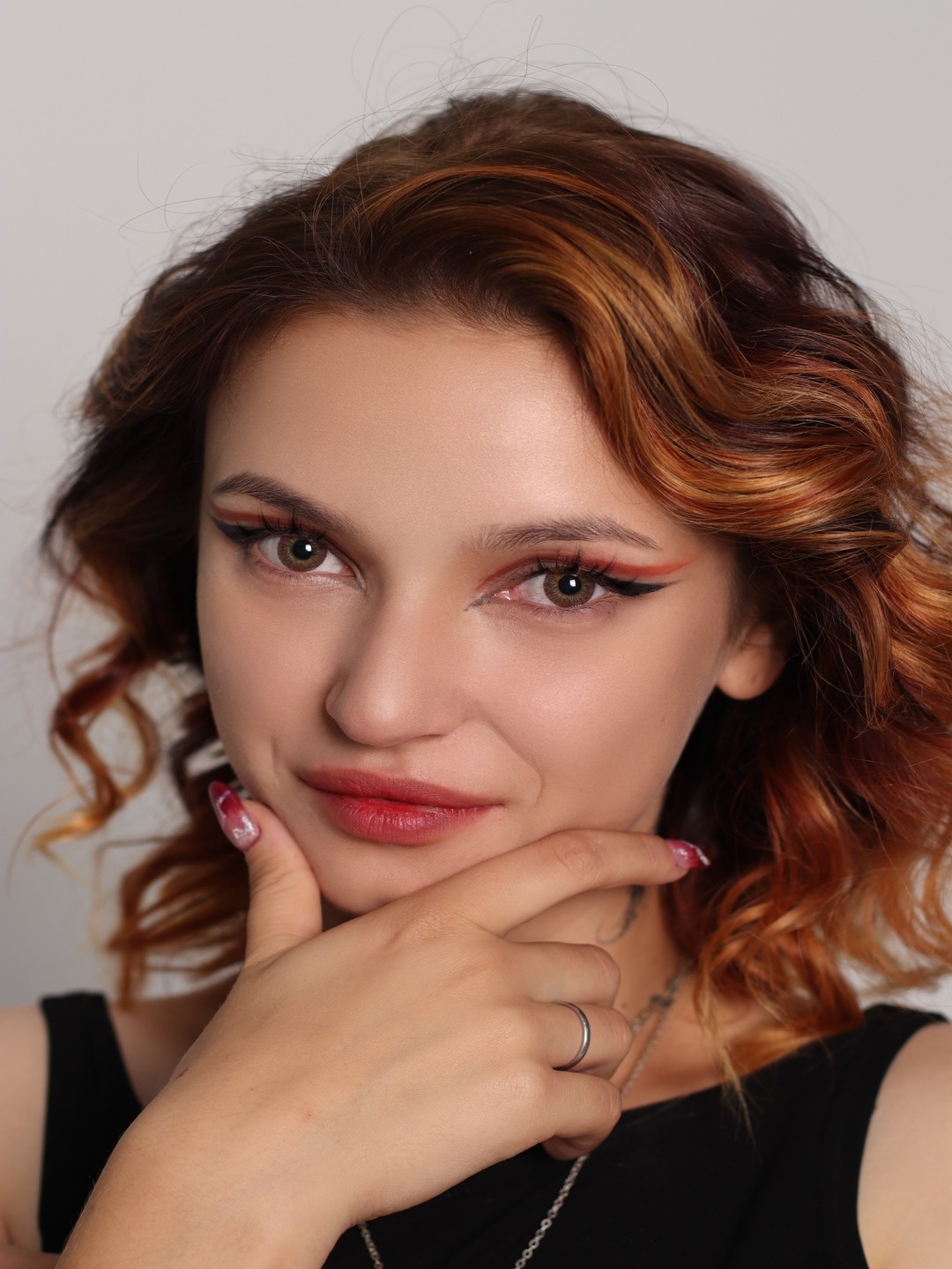 S3-322 BROWN 0.00 Rangli QO‘NG‘IR linzalari, go‘zallik uchun. 1 dona linza