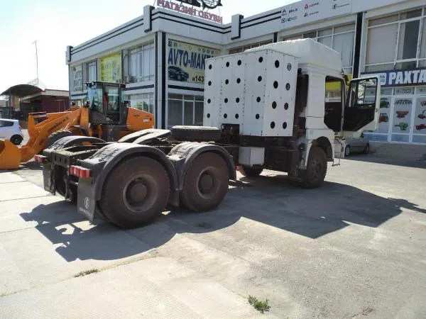 Тягач газовый 420 Shacman