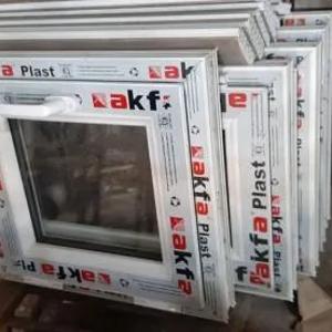 Tayyor plastik deraza va eshiklar