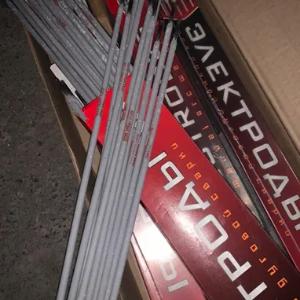 Payvandlash elektrodlari UONI 13/55/Ø4mm (E50A turi)