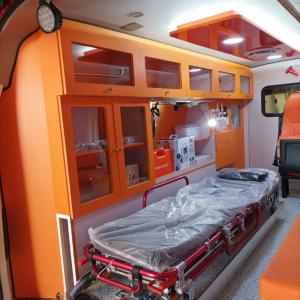 Машина скорой помощи Toyota Hiace ambulance