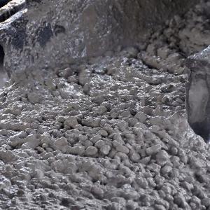 Og'ir beton sinfi B10 /M-150/ fraktsiyasi 10-15 mm