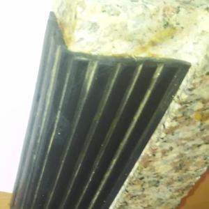 Sirpanishga qarshi kauchuk zinapoyalar