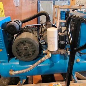 Винтовые компрессоры( комплектные устройства по индивидуальным схемам заказчика)