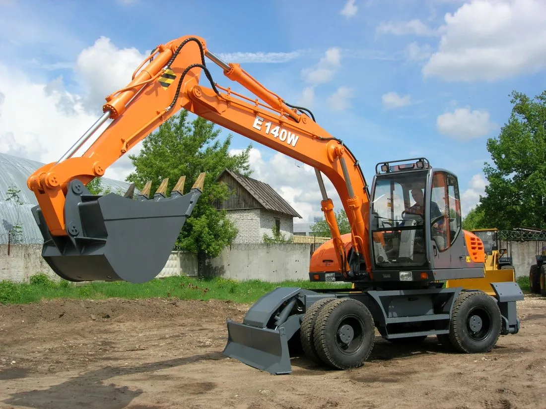 G'ildirakli ekskavator E140W