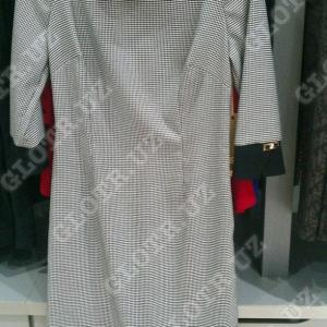 Платье с рукавом