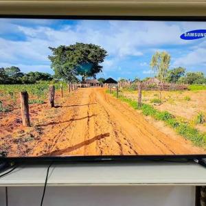 Телевизор Samsung 50" HD LED Smart TV Wi-Fi