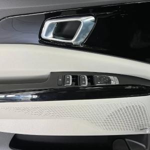 Электромобиль KIA Carnival 2023