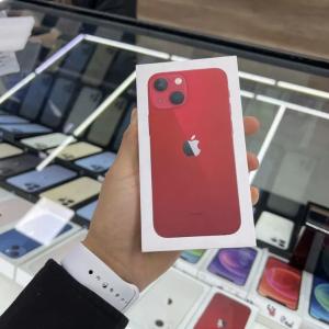 Смартфон Apple iPhone 13