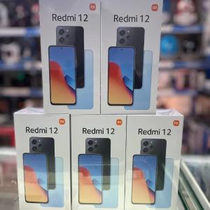 Смартфон Xiaomi Redmi 12