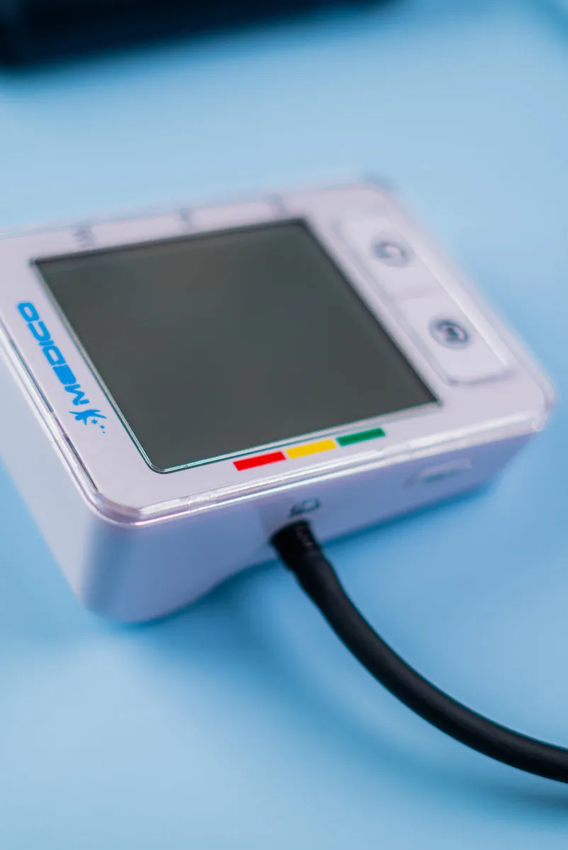 Avtomatik tonometr MEDICO BP380
