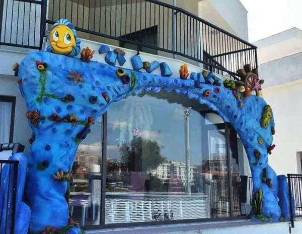 Katta 3D hajmli raqamlar bilan dizayn