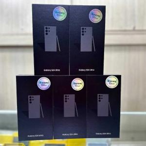 Смартфон Samsung Galaxy S24 Ultra 12/512GB