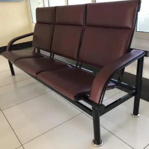 Трехместные диваны