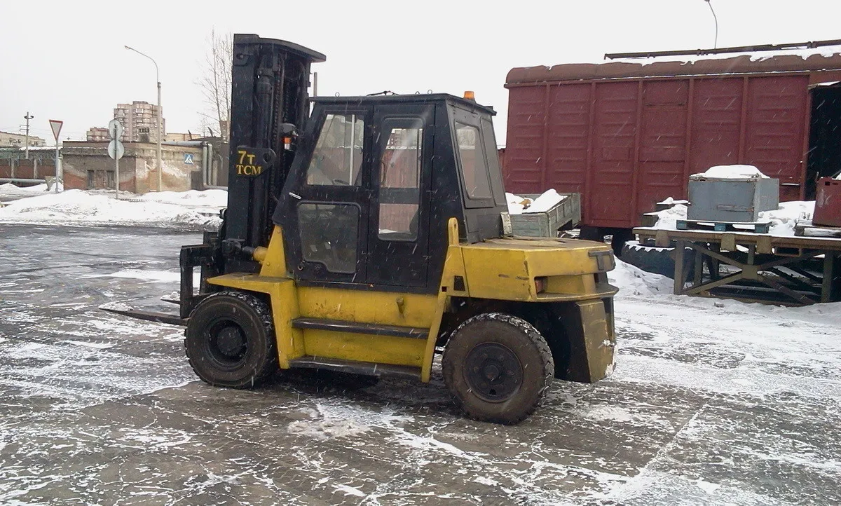 Xizmat ko'rsatuvchi forkliftlar forklift 10 t