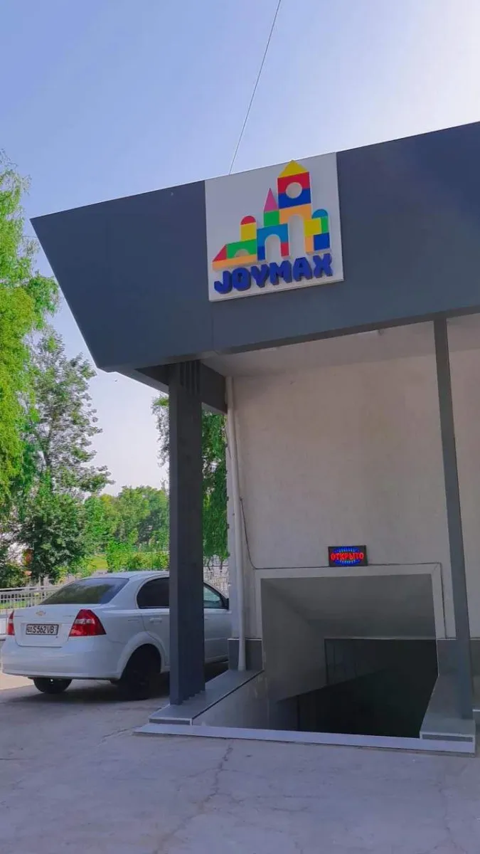 Yarim oy bolalar stoli JMS 003/bolalar stollarining eng katta tanlovi