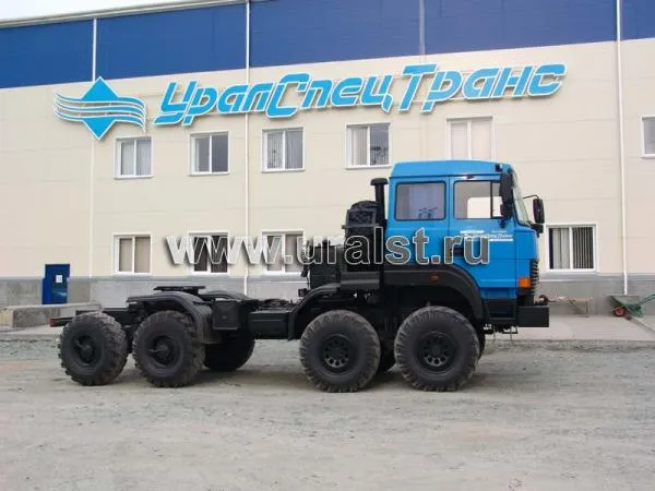 Седельный тягач  Урал продажа в Ташкенте (спецтехники)