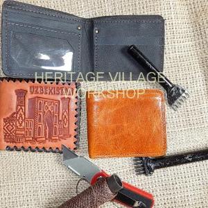 Qo'lda ishlangan charm hamyonlar