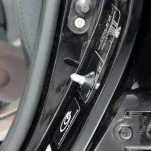 Универсальный доводчик авто дверей SLAM STOP
