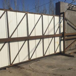 Zavodlar va kottejlar uchun toymasin eshiklar