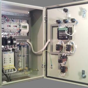 Щит управления двигателя.