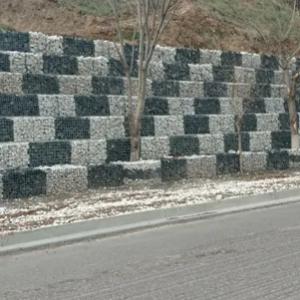 Подпорная стена из габионов