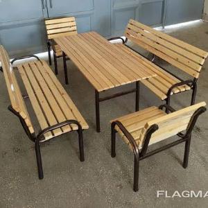 Bog'dagi stol va skameykalar