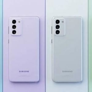 Смартфон Samsung Galaxy S21 FE