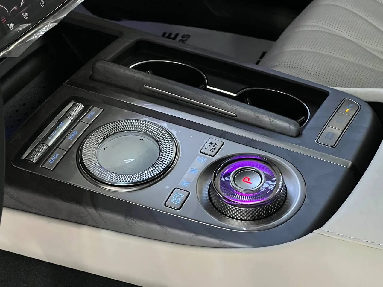Genesis G80 elektr avtomobili