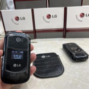Смартфон LG 160