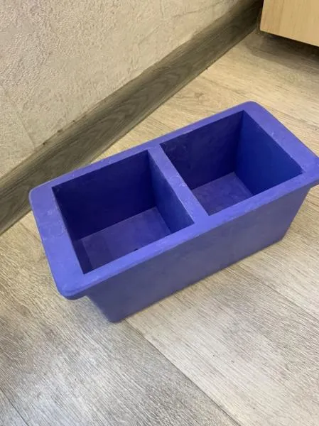 Beton quyish qoliplari (10 sm x 10 sm kublar)