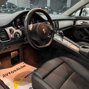 Электромобиль Porsche Panamera