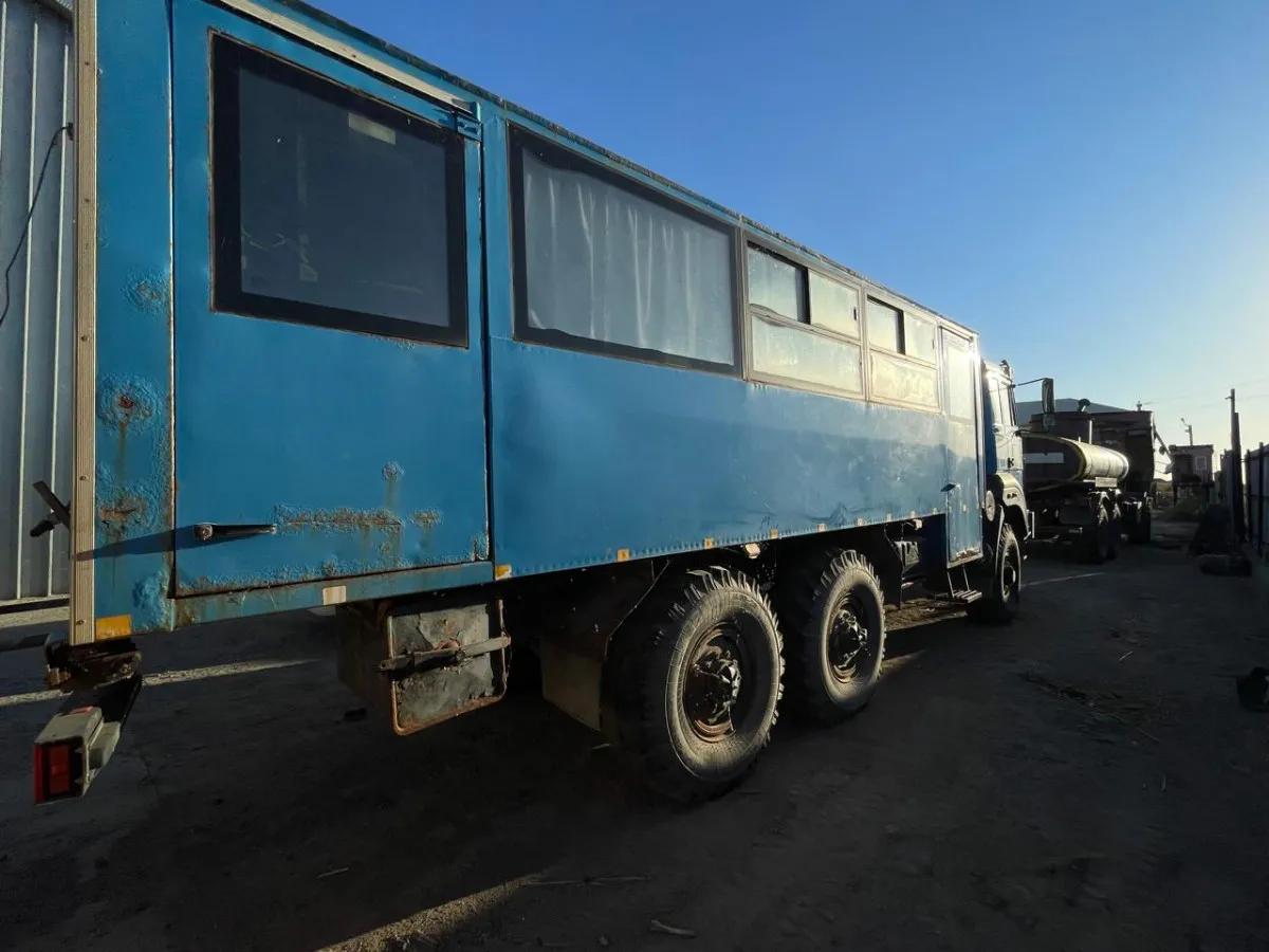 Shift avtobusi Ural M 3255-3013-79