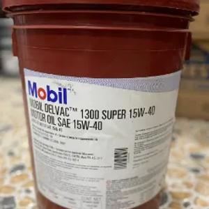 Mobil Delvac motor moyi