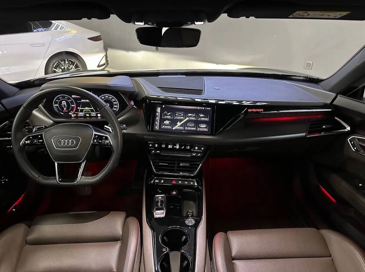 Электромобиль Audi e-tron GT 500km 2022