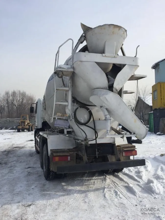 Автобетоносмеситель САМС 10 М3