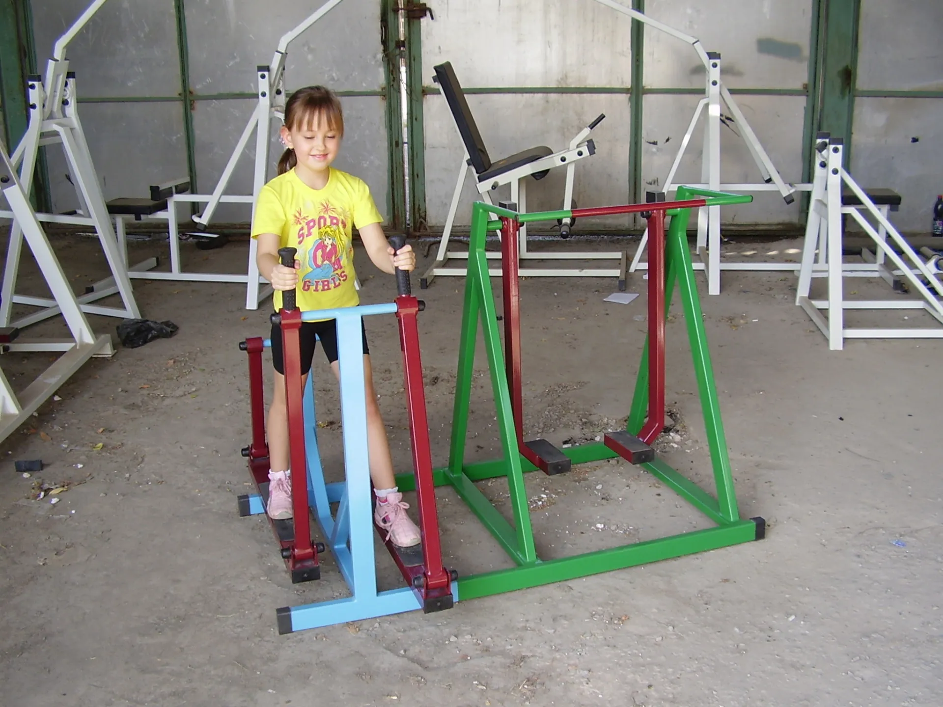 KiF bolalar sport maydonchalari