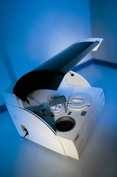 Avtomatik biokimyoviy analizator Erba XL-200