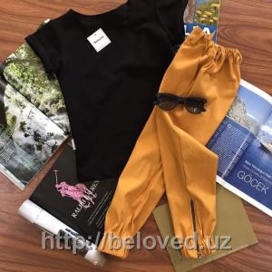 Модные брюки с кофтой