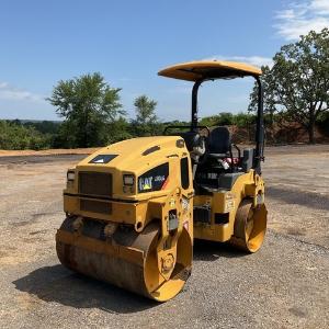 Двухвальцовый каток CAT [CB36B] 4.4тон В НАЛИЧИИ