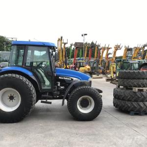 Traktor NewHolland TD95D
