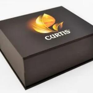 Подарочная коробка с клапаном на магните