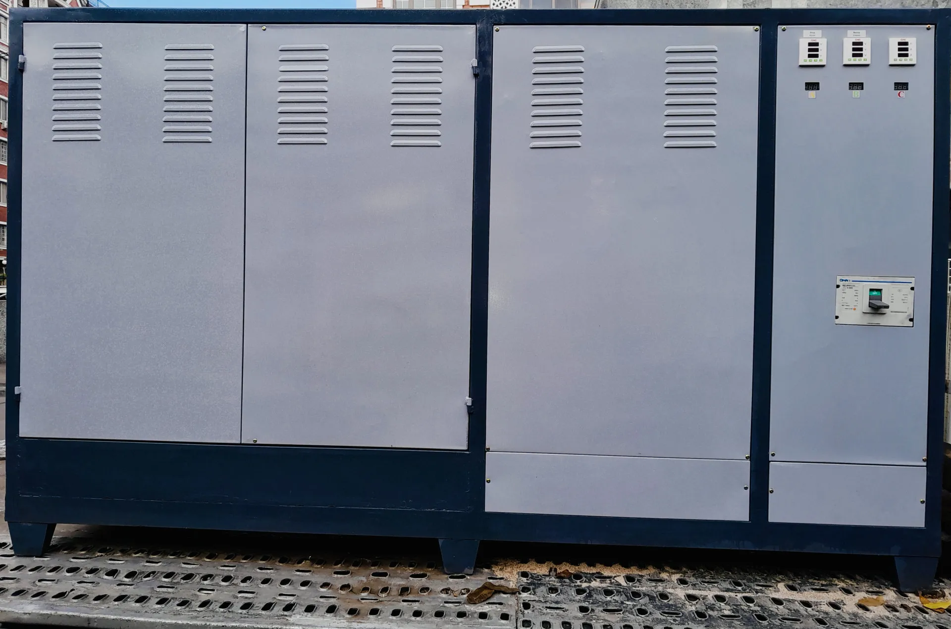 Стабилизатор напряжения 2500 kvA
